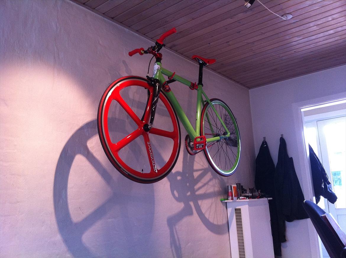 Principia RSL SINGLE SPEED - Så kom den på væggen billede 1