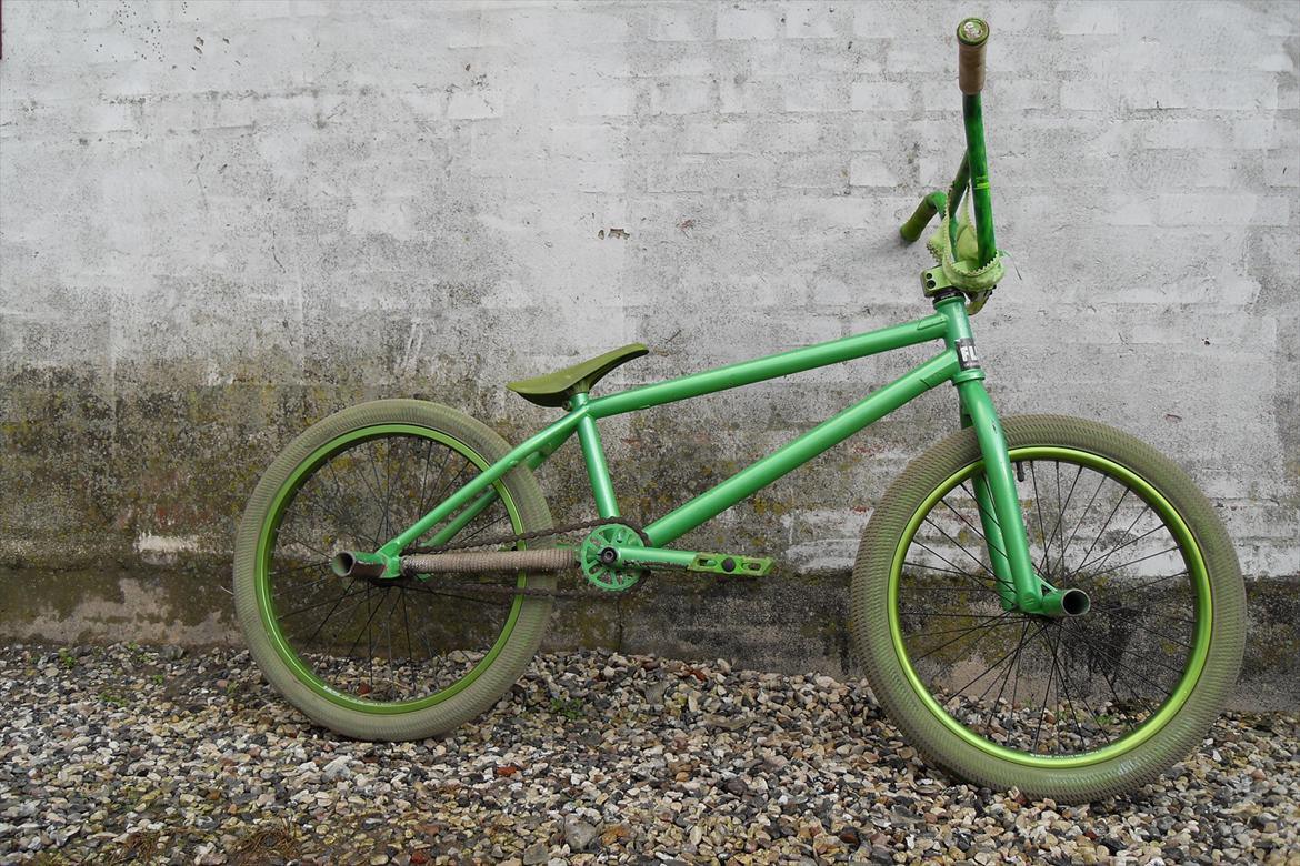 Wethepeople Versus 2011 (Customized) billede 2