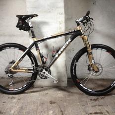 Trek 8500