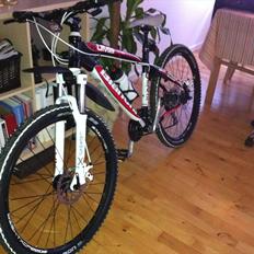 Bianchi kuma off-road 1012
