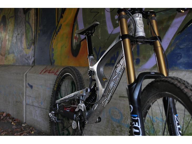 {{currentPhoto.altText}} billede {{currentPhoto.number}}