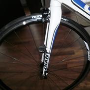 Giant Defy 1