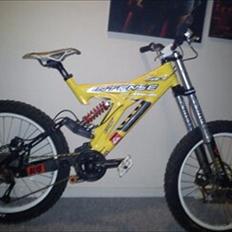 Intense M1 2002