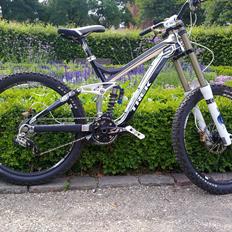 Trek Session 88 DH