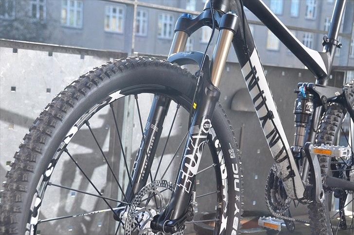 Canyon Nerve XC 9.0 SL STJÅLET - Billeder af cykler - Uploaded af Henrik V