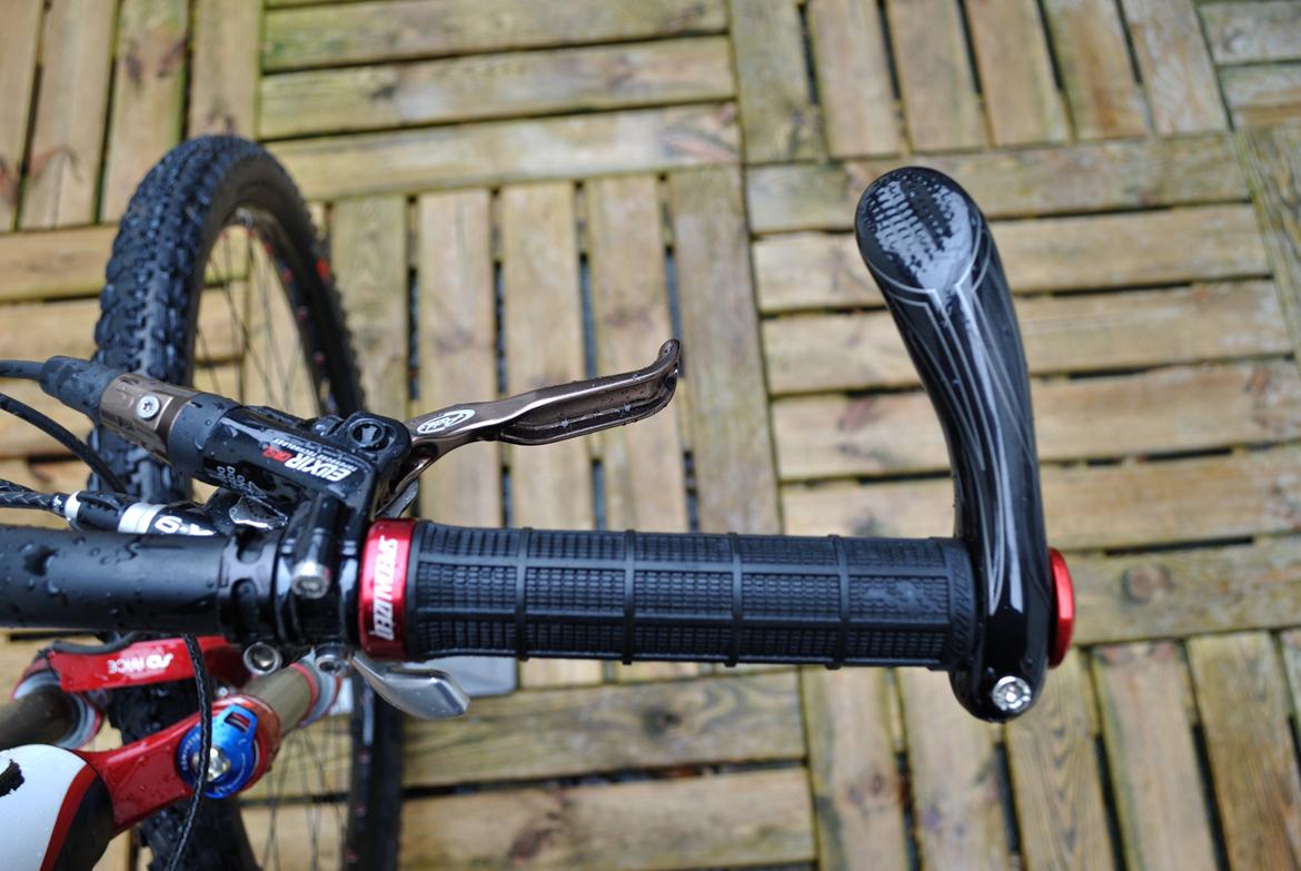 Specialized Epic Expert Carbon 2010 - Højre side af styret... billede 4