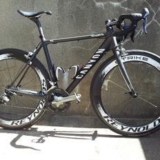 Canyon Ultimate CF 8.0