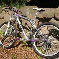 GT Avalanche 1.0 2012 GT HANSEN