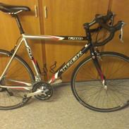 Trek 1200