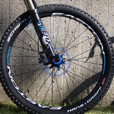 Cube AMS 150 Race black anodized 2012