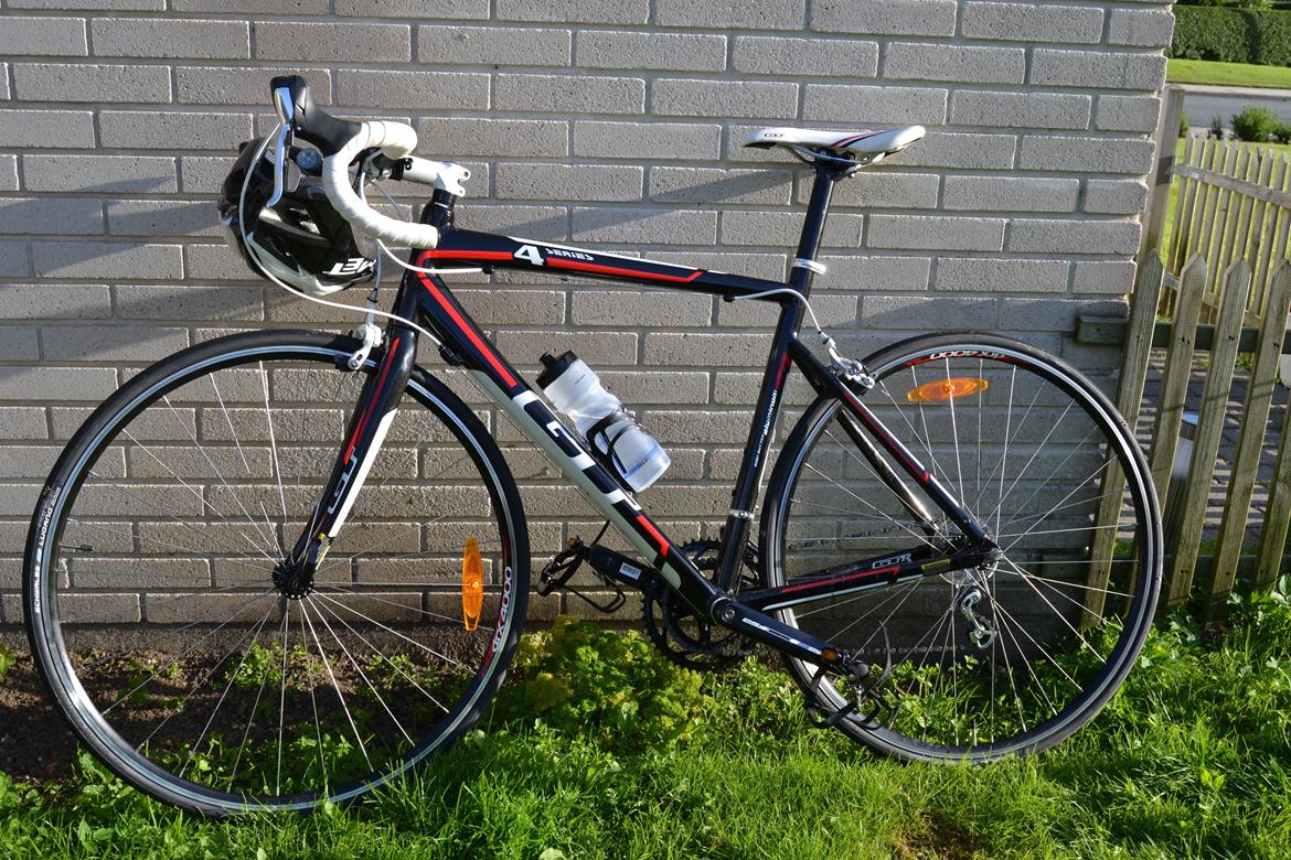 GT Serie 4 billede 1