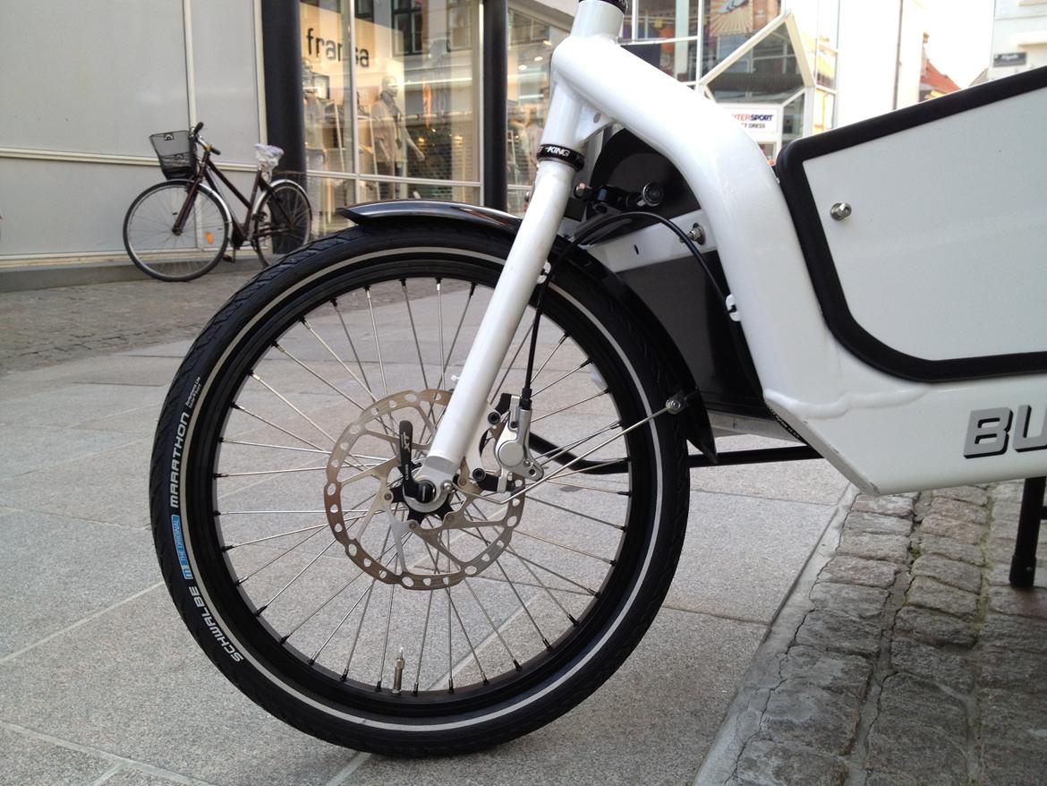 Bullitt Milk Plus - Så fik jeg malet fælgene sorte.  billede 7