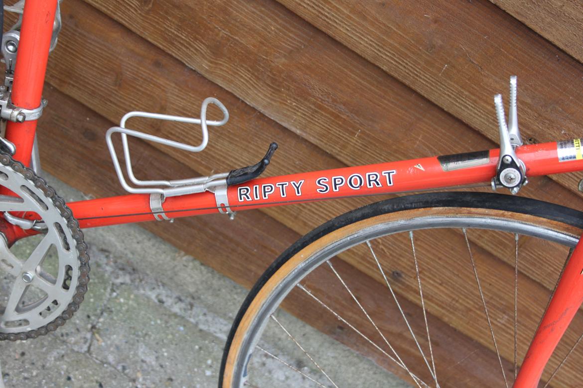 No-Name Ripty sport billede 2