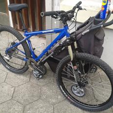 GT Ckucker 2.0 alu  M stel