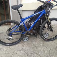 GT Ckucker 2.0 alu  M stel