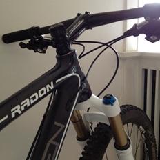 Radon Skeen Carbon