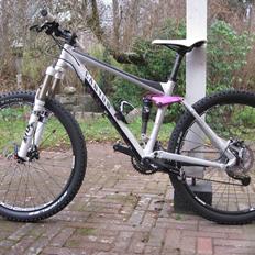 Canyon Nerve XC 8,0 Woman Rawberry