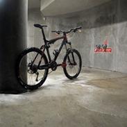 Cube Cube AMS HPC