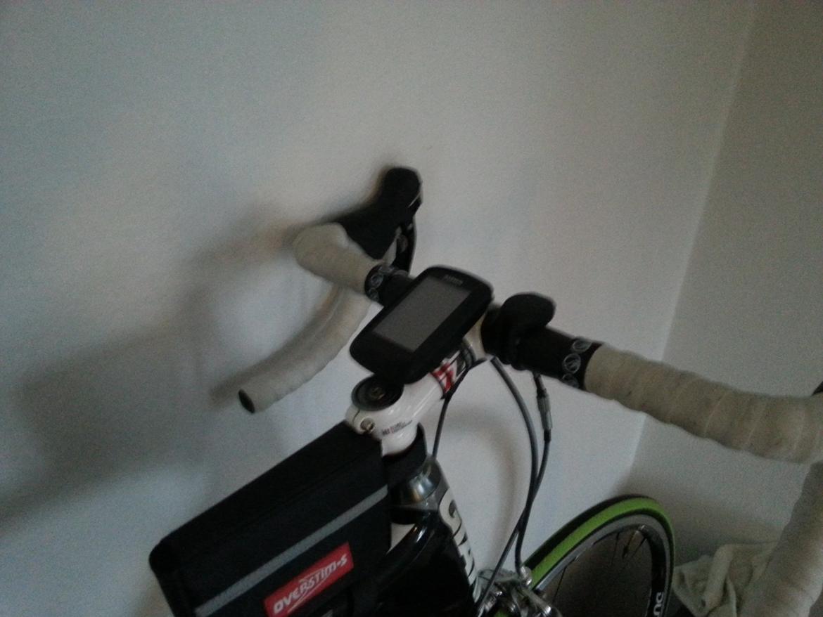 Giant TCR Composite - 11' - Udskiftet frempind til 90mm + Garmin Edge 800 med silikone cover. billede 15