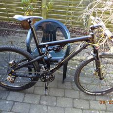 Scott Scott Spark GOLD LTD 2010: