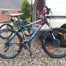 Trek 4300