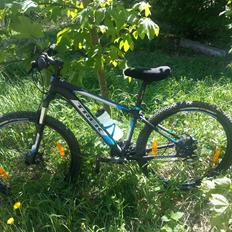 Trek 4300