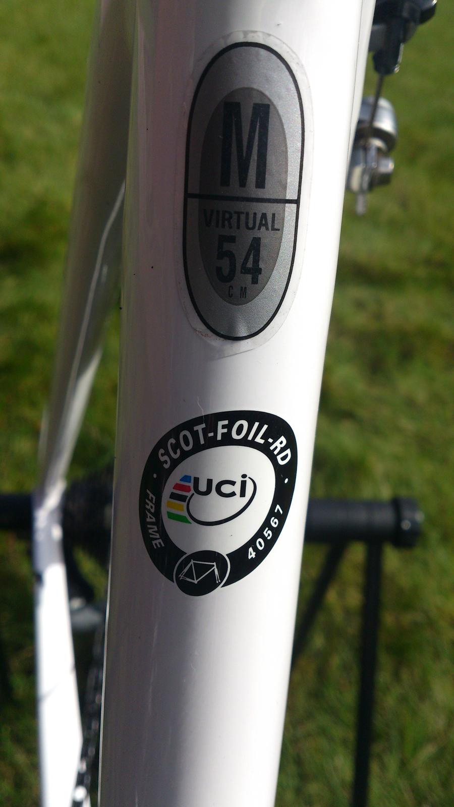 Scott Foil 10 - Jep, det er denne ramme, som også GreenEDGE - Orica-holdet bruger, så den er selvfølgelig UCI-godkendt billede 5