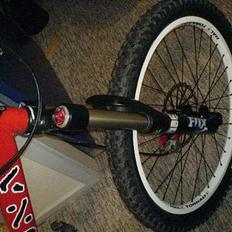 Kona Howler