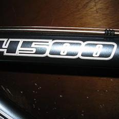 Trek 4500
