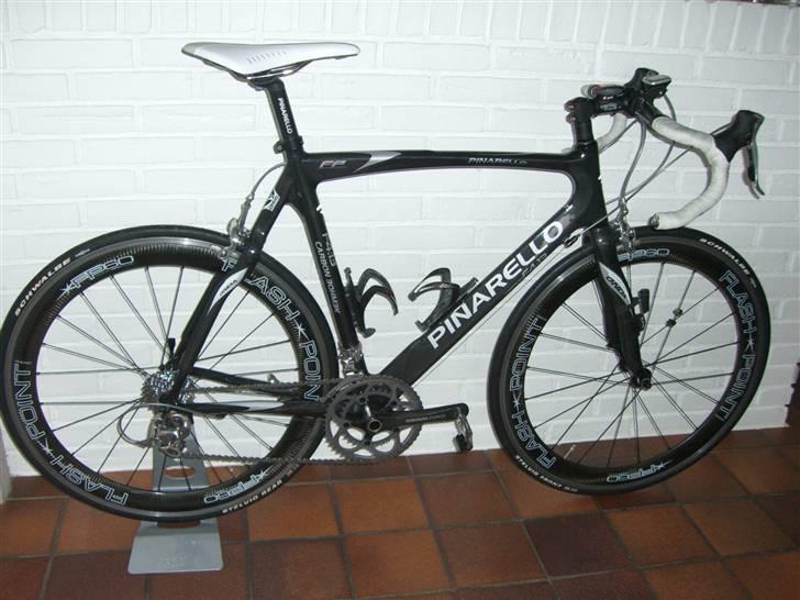 Pinarello F4:13 carbon 30HM3K - Teskt under stellet: Pinarello billede 5