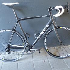 Canyon Ultimate CF 9.0