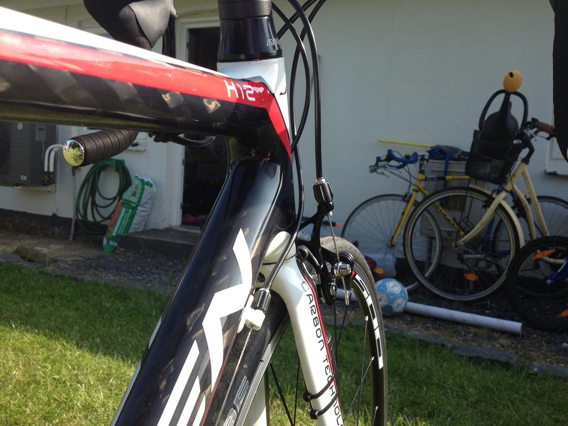 Jensen K12 Carbon - i bag grunden ses min første racer;-) billede 7