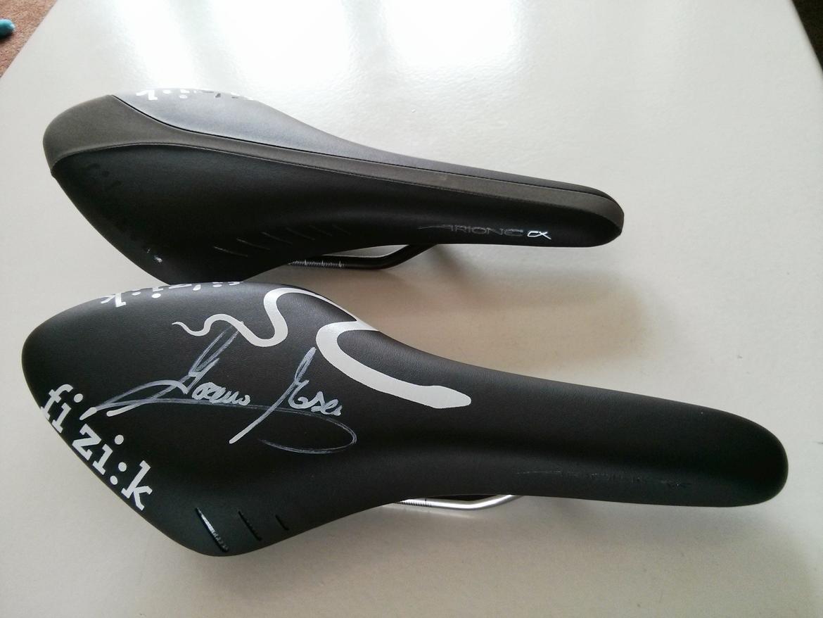 Cannondale SuperSix EVO Ultegra 2014 - Original Fizik bagerst og Moreno Moser forrest. billede 9