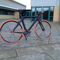 Avenue Airbase Pista