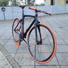 Avenue Airbase Pista