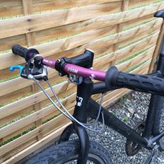 MBK Cheyenne med v bremser