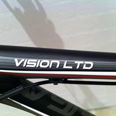 Univega VISION LTD 30G 2014