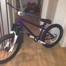 No-Name Dirtjumper