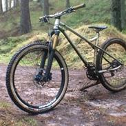 Commencal Meta HT AM crmo