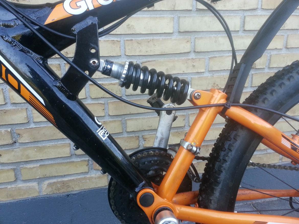Greenfield 2600 Custom - billig fjeder :P men hva faen den virker jo billede 4
