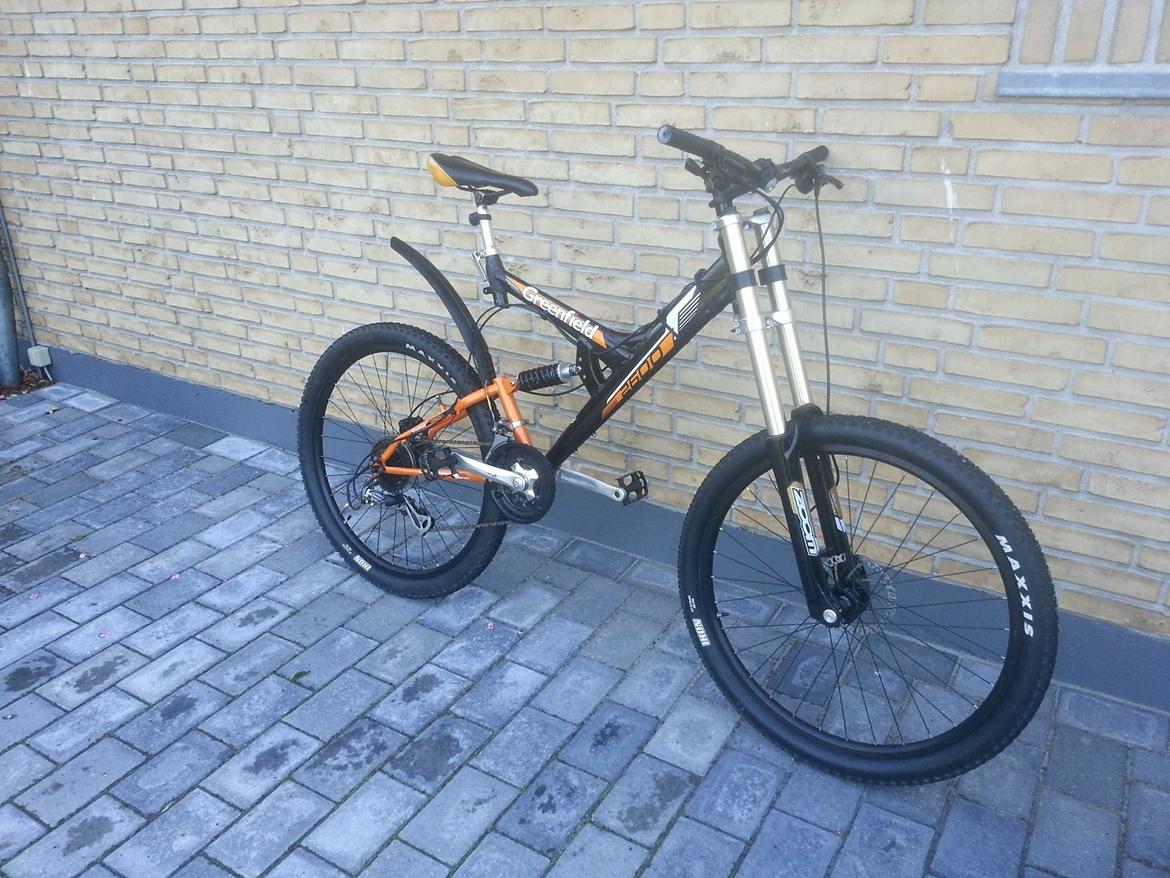 Greenfield 2600 Custom - 2mm clearence fra dæk til gaffel efter jeg opgraderet fra 26" til 27,5" billede 7