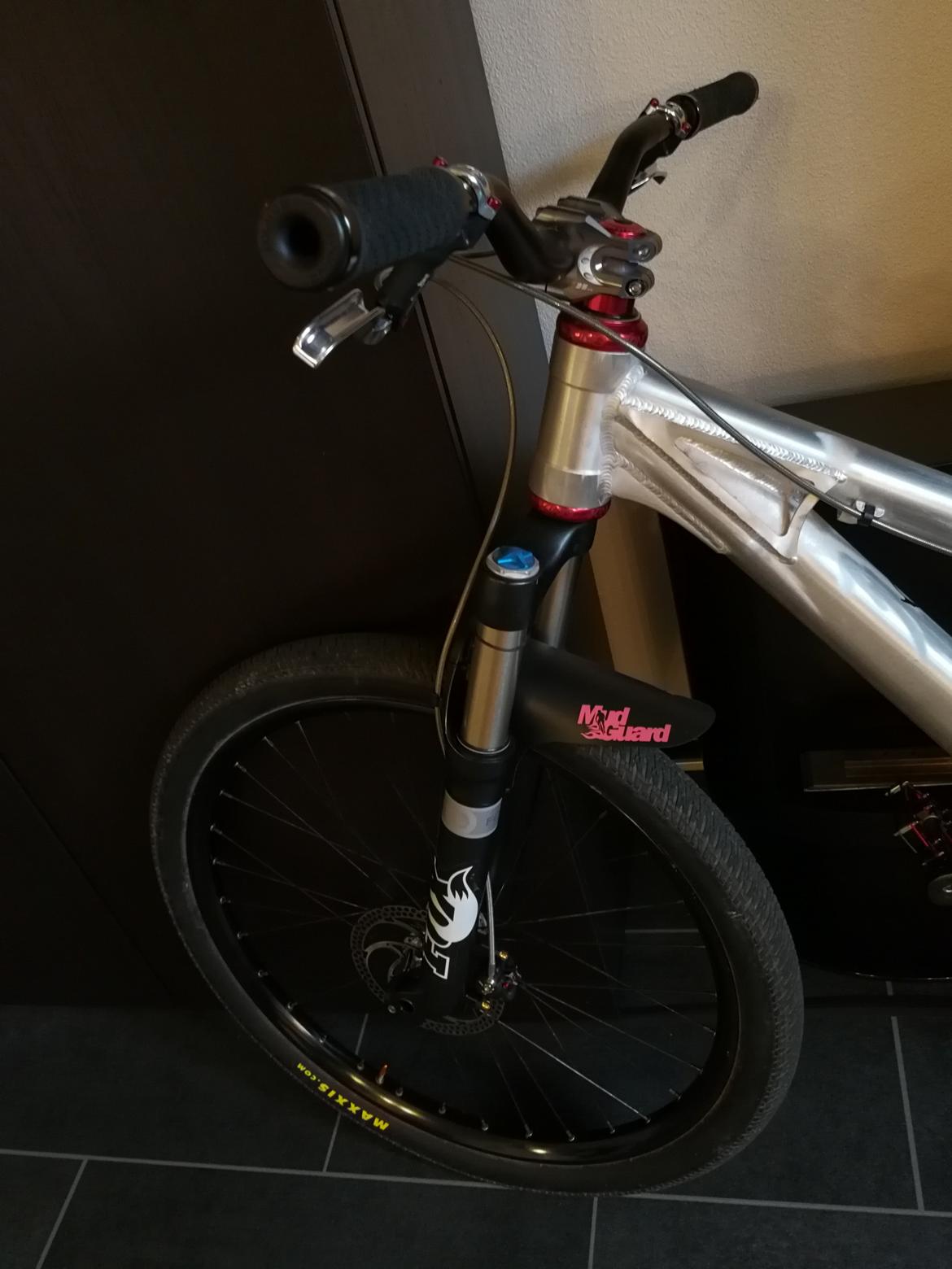 Toyota Dirt Jump 26" billede 6