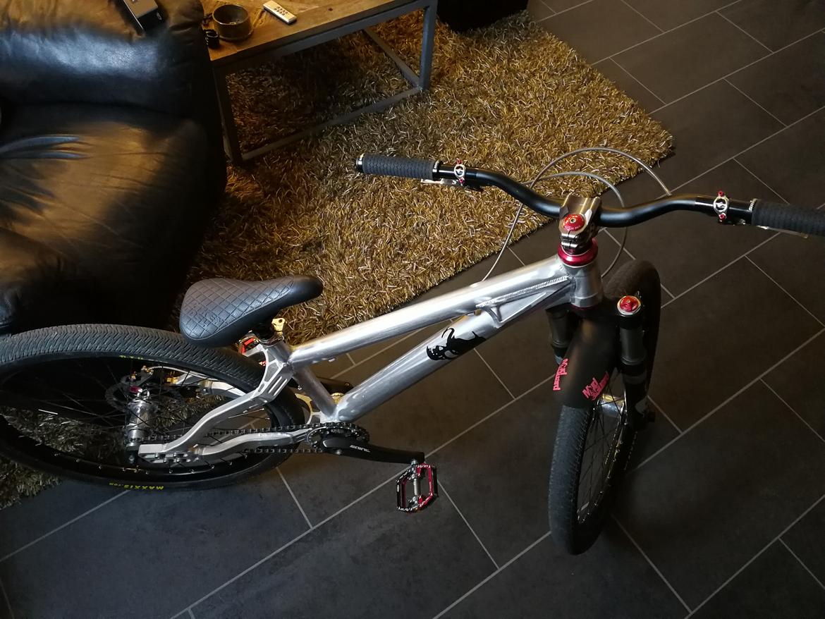 Toyota Dirt Jump 26" billede 18