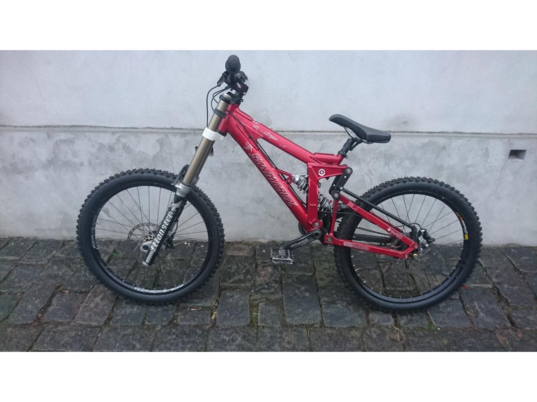 Santa cruz hot sale v10 mk1