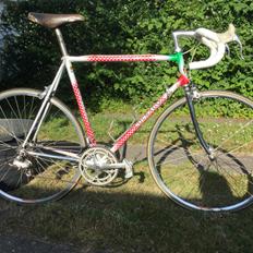 Colnago Cromor bygget i Italien og håndmalet.