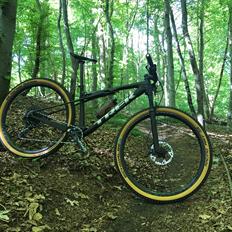 Trek Supercaliber 9.8