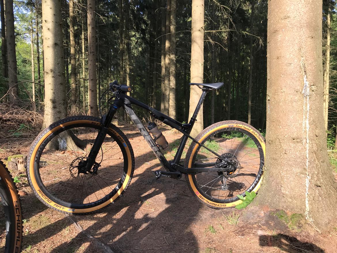 Trek Supercaliber 9.8 billede 4