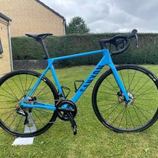 Canyon Ultimate CF SL 8 Disc DI2