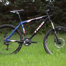 Trek SLR 6800