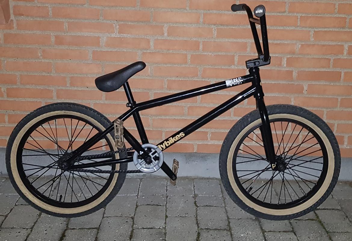 Flybikes Proton (2015) - Med den gamle kæde og 28T billede 6